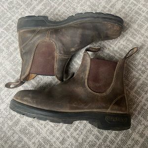 Rustic Brown Blundstone Chelsea Boots #585